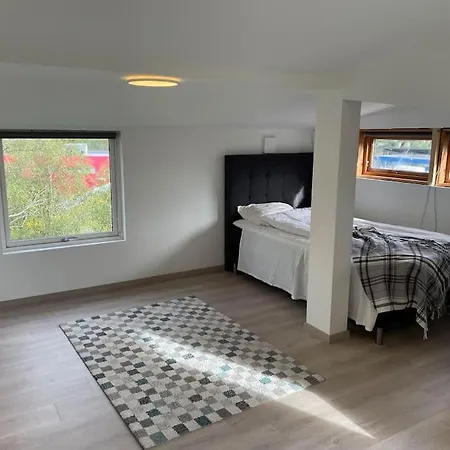 Selvik House بيت للعطل